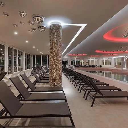 تيرمي فينيسيا فندق 4*