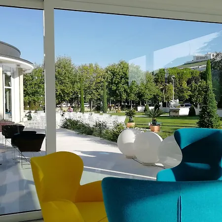 فندق تيرمي فينيسيا 4*